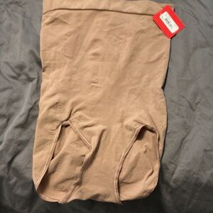 SPANX HIGHER POWER PANTIES, CAFÉ AU LAIT LARGE 2746